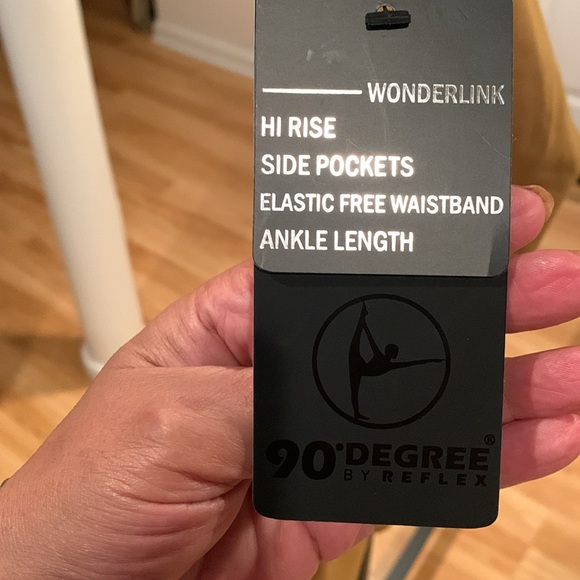 NWT Women 90 degree Leggings Size Medium - Picture 5 of 5